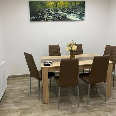 Hidden Apartment Miercurea Ciuc Ngoại thất bức ảnh
