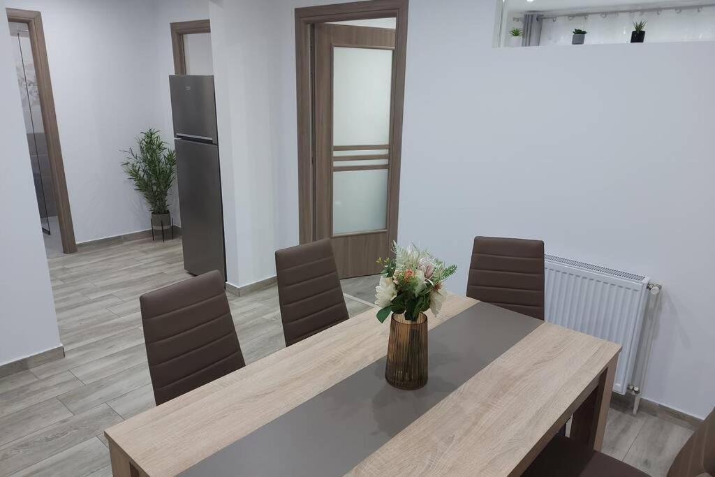 Hidden Apartment Miercurea Ciuc Ngoại thất bức ảnh