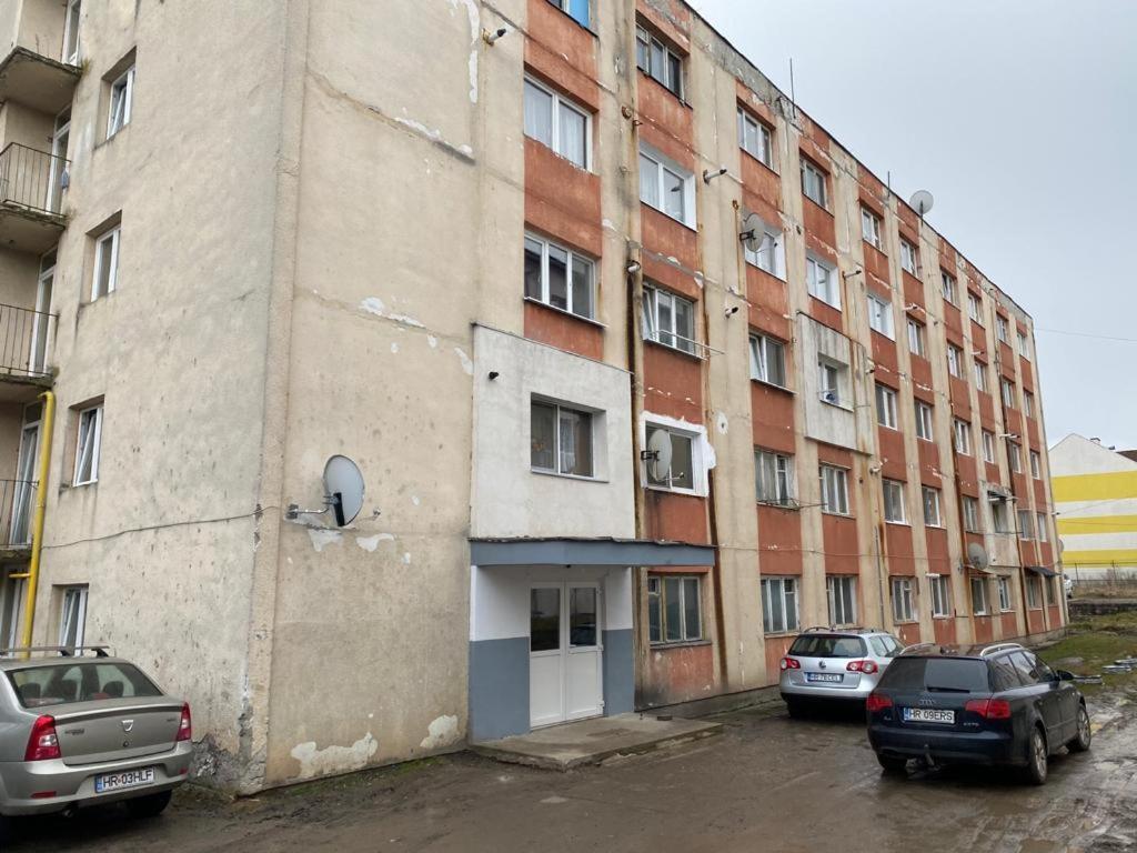Hidden Apartment Miercurea Ciuc Ngoại thất bức ảnh